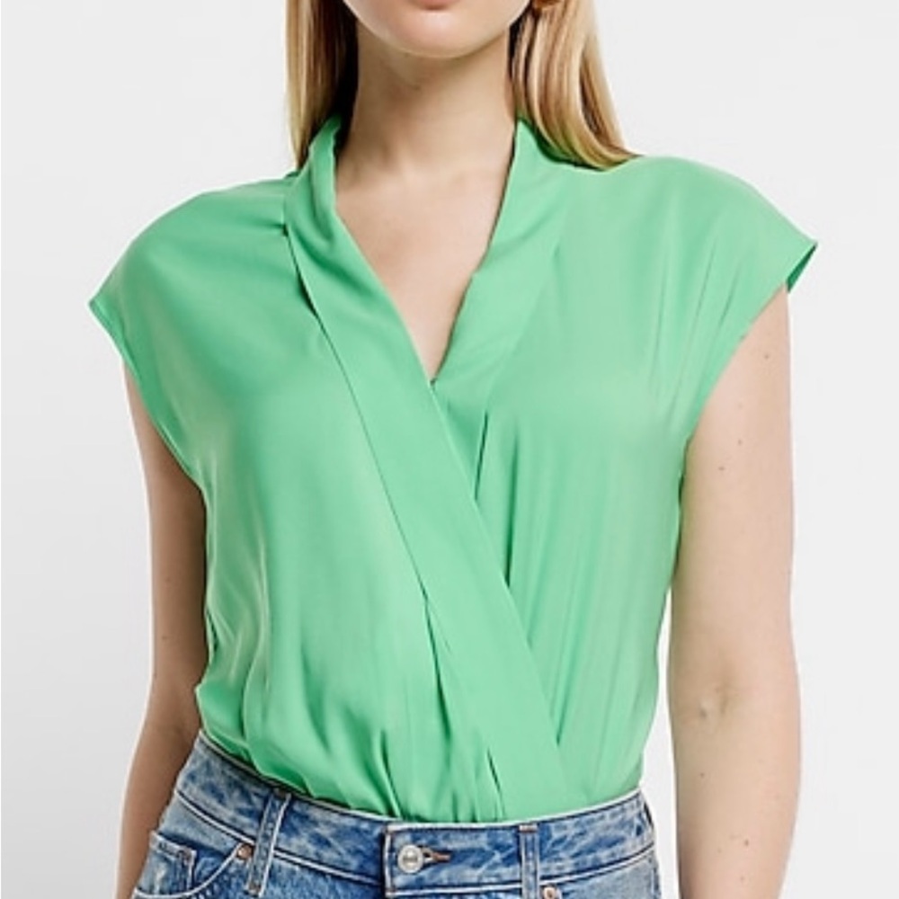 NWT Beautiful Express Vibrant Green Wrap Blouse​